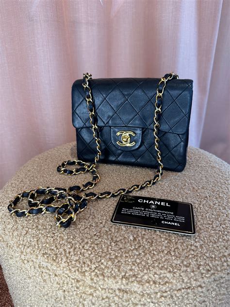 chanel mini 17